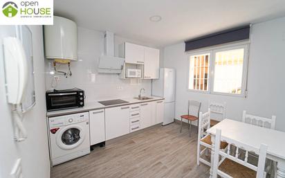 Kitchen of Flat to rent in  Granada Capital  with Air Conditioner