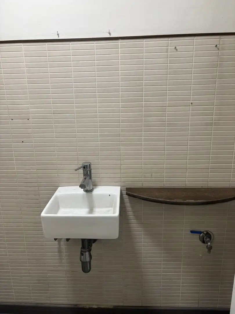 Baño de Local de alquiler en Sabadell