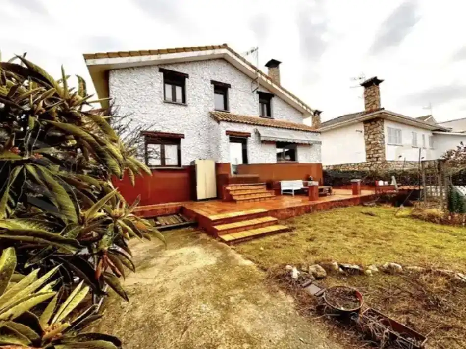 Vista exterior de Casa o xalet en venda en Guadalix de la Sierra