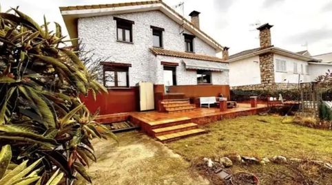 Foto 3 de Casa o xalet en venda a Calle Guadalcampo, 61, Guadalix de la Sierra, Madrid
