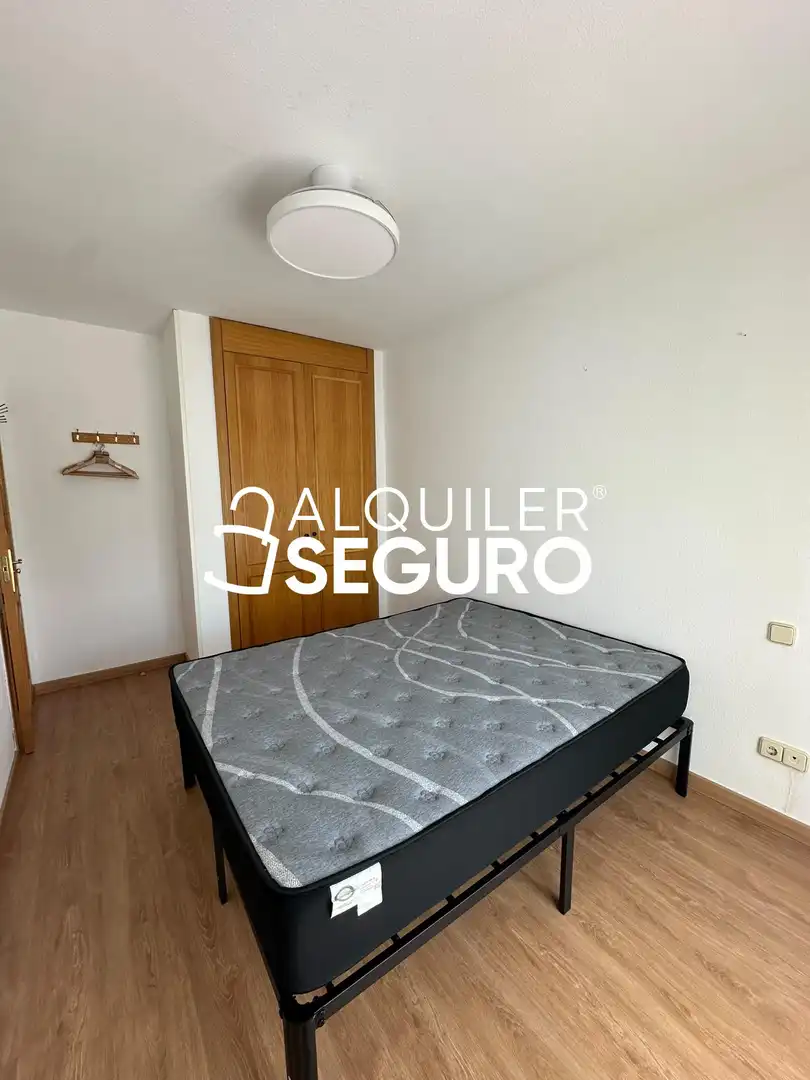 Schlafzimmer von Wohnung zur Miete in Móstoles mit Heizung