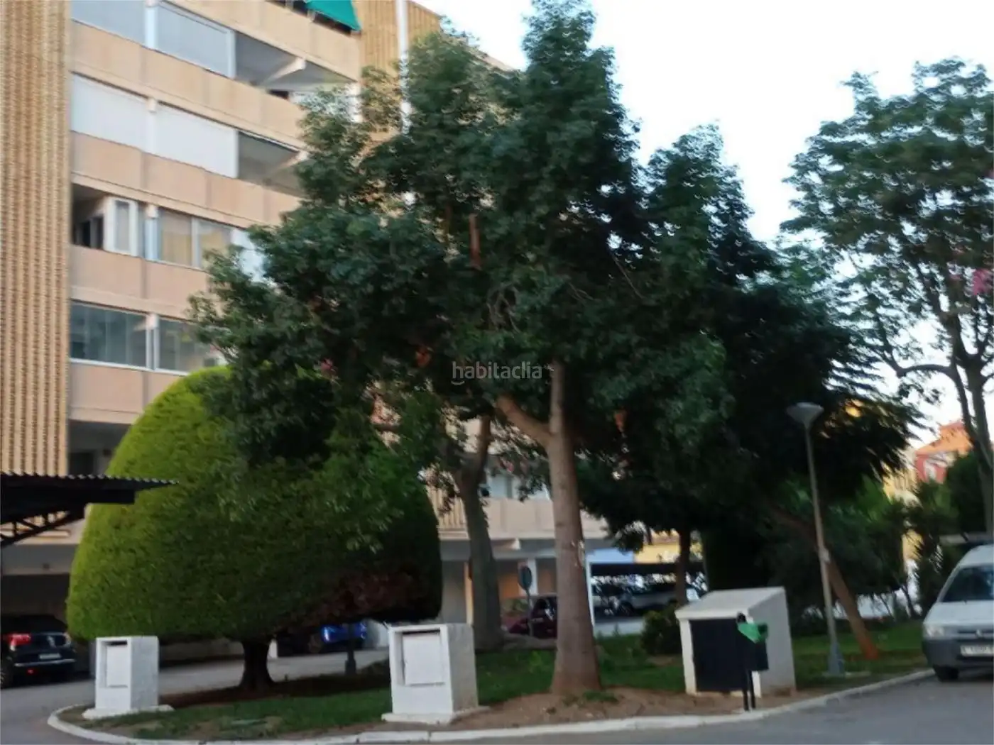 Pis amb jardí en venda a Carrer Saint Tropez 10, imagen 2
