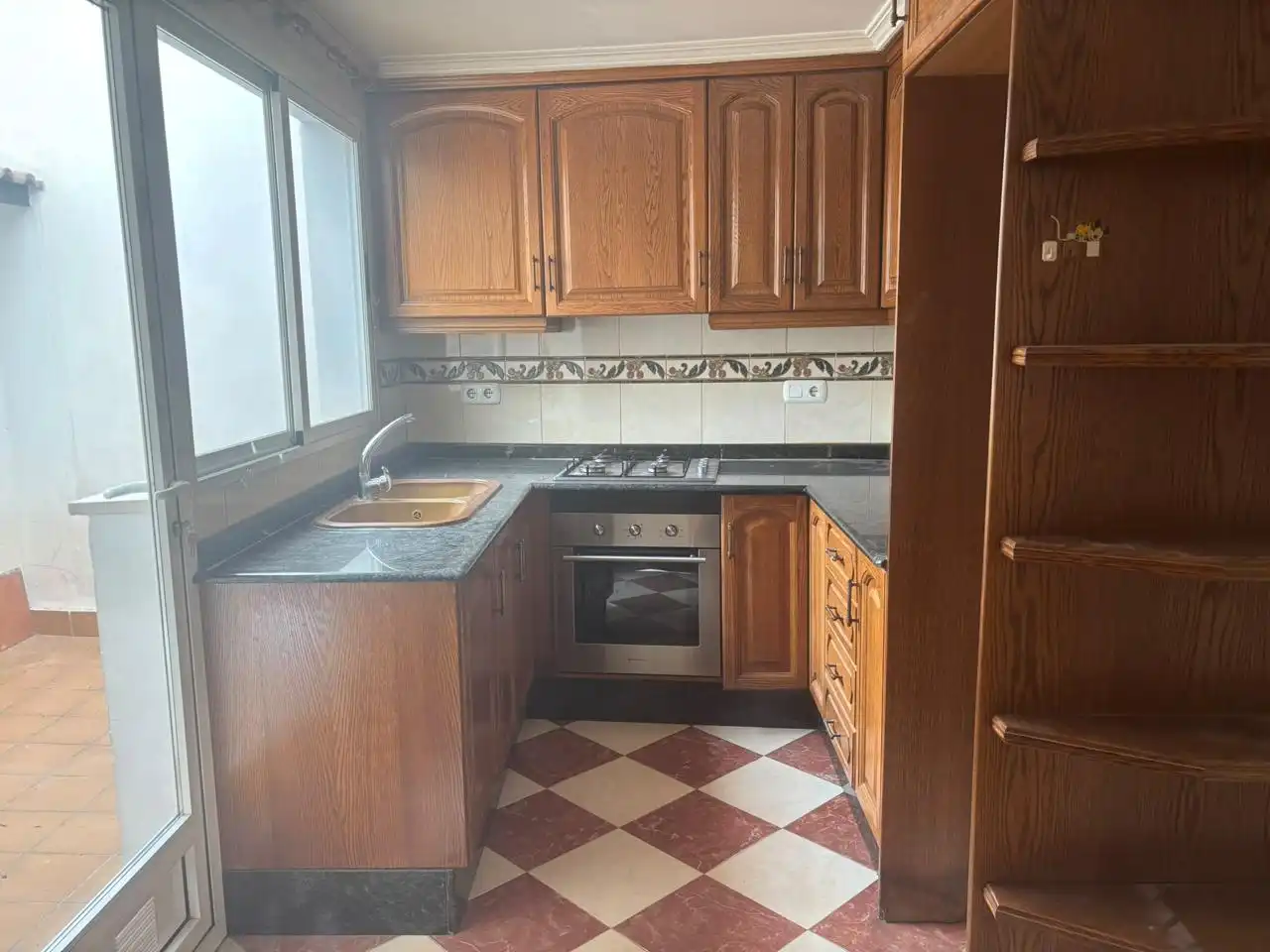 Cuina de Casa o xalet en venda en Utiel amb Terrassa