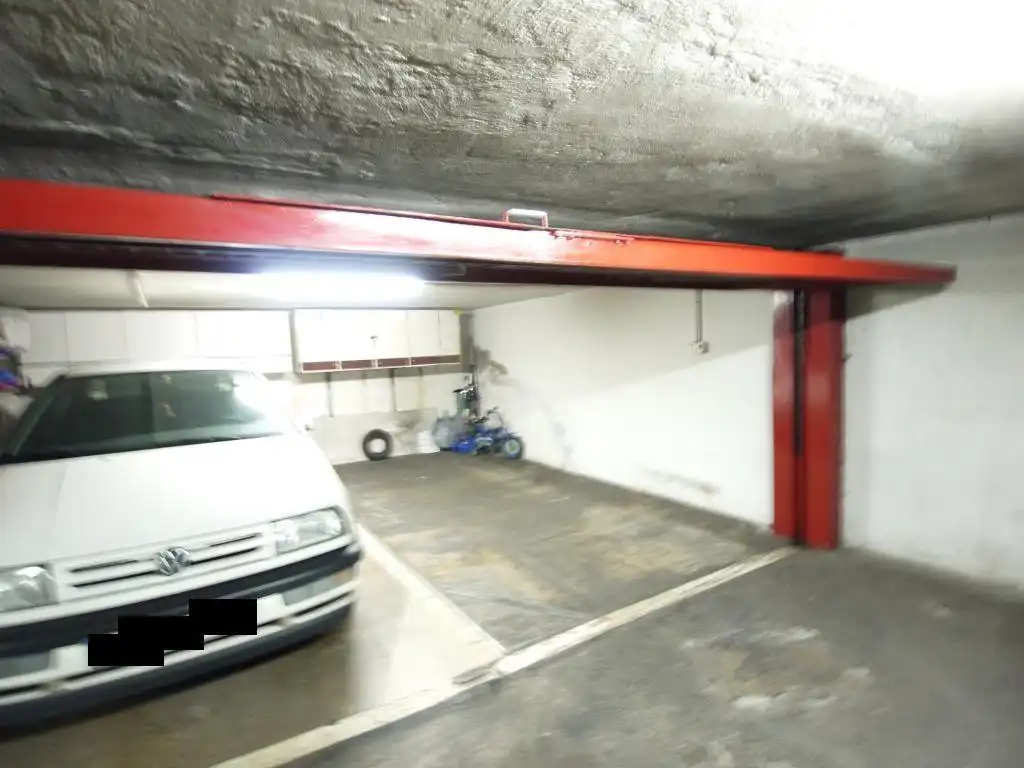 Parkplatz von Garage zum Verkauf in Basauri 