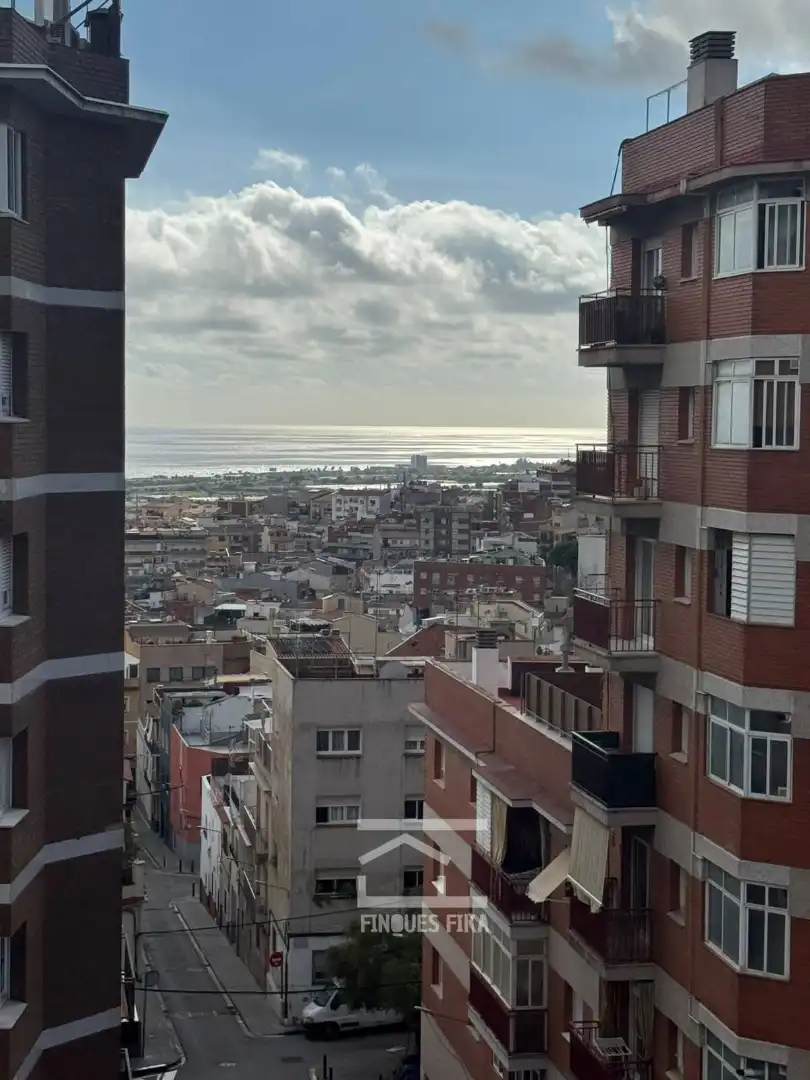 Vista exterior de Piso en venta en Mataró con Aire acondicionado, Calefacción y Amueblado