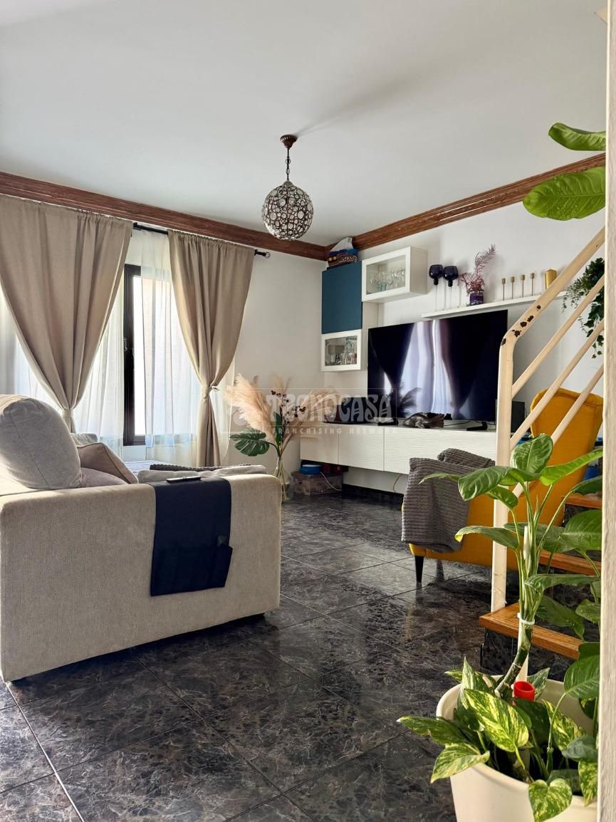 Living room of Single-family semi-detached for sale in Arrecife