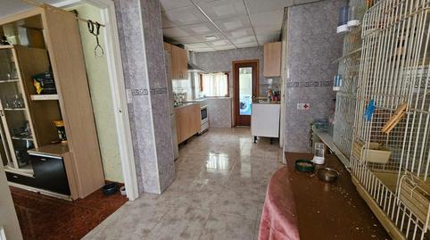 Foto 2 de Piso en venta en Plaza de Toros - Avenida Chapí - Trinquete, Elda