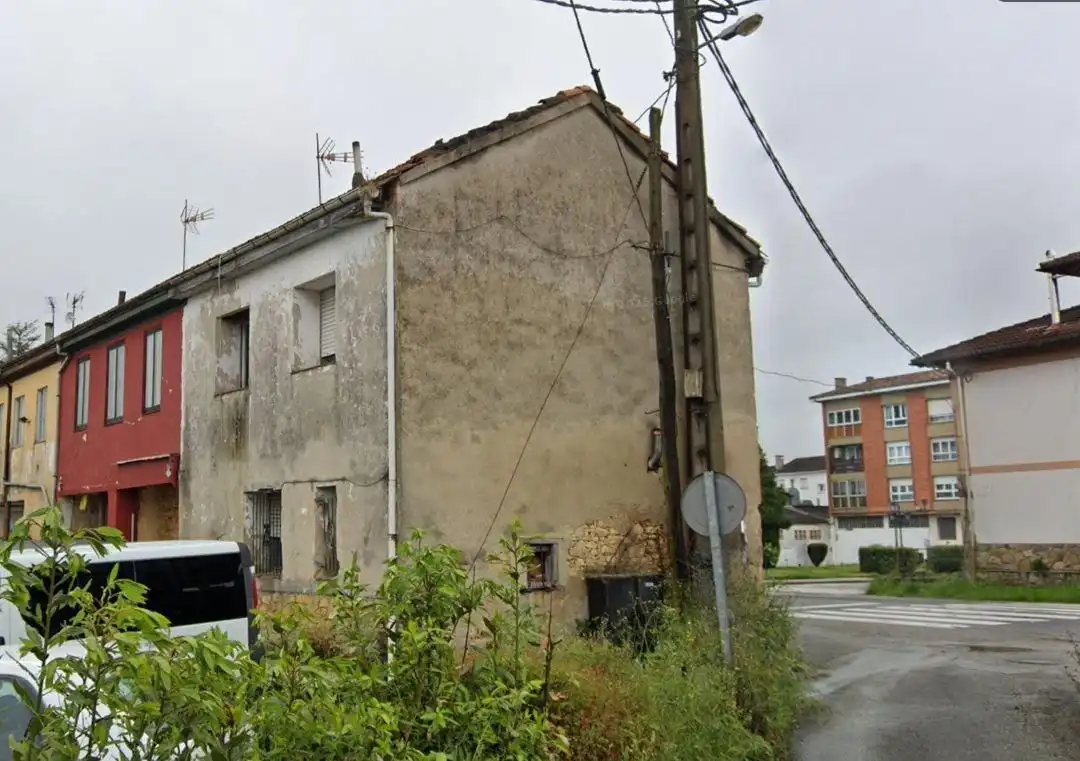 Finca rústica en venda en Oviedo  amb Terrassa