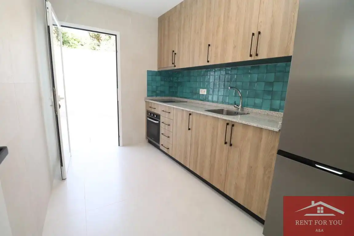 Ground floor for rent in Centro