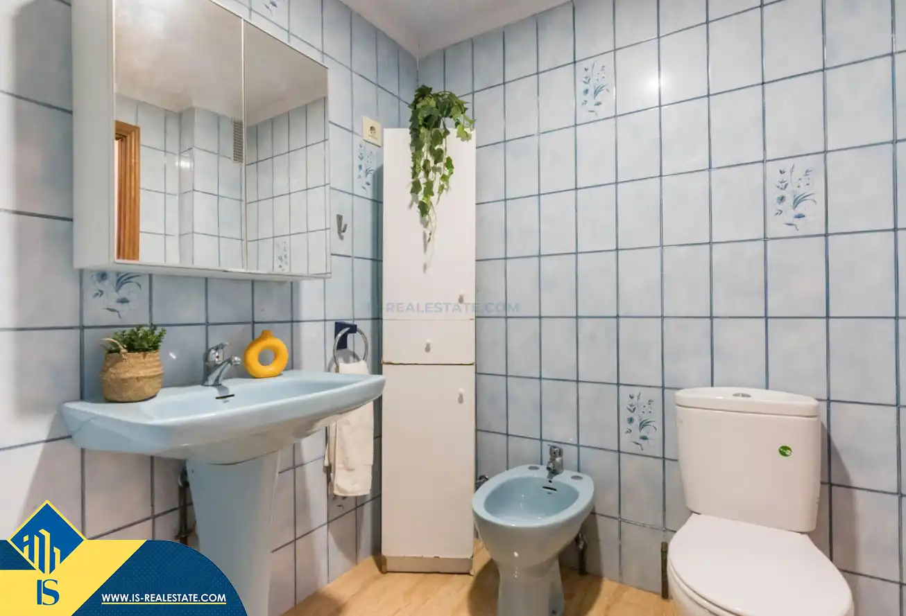 Baño de Apartamento en venta en San Pedro del Pinatar con Aire acondicionado, Calefacción y Terraza