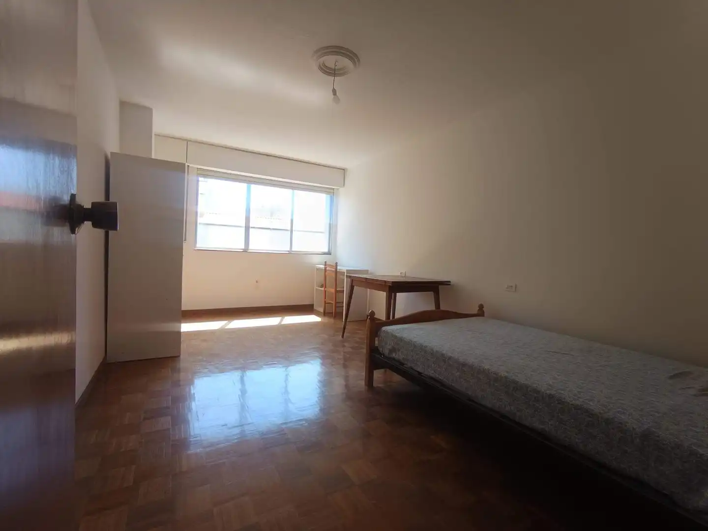 Bedroom of Flat for rent in A Coruña Capital   with Parquet flooring and Furnished