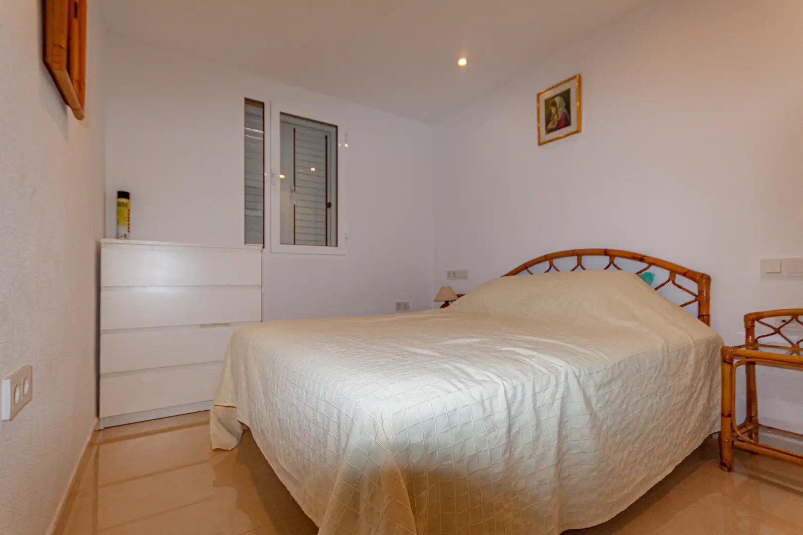 Schlafzimmer von Wohnungen zum Verkauf in La Manga del Mar Menor mit Klimaanlage, Heizung und Terrasse
