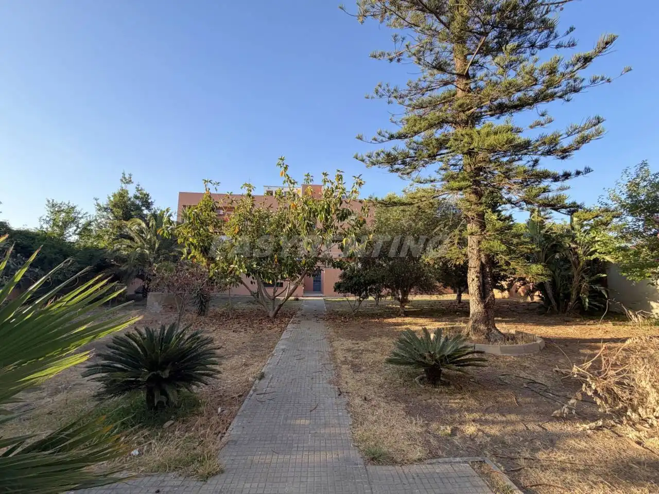 Vista exterior de Pis de lloguer en La Línea de la Concepción amb Aire condicionat, Terrassa i Moblat