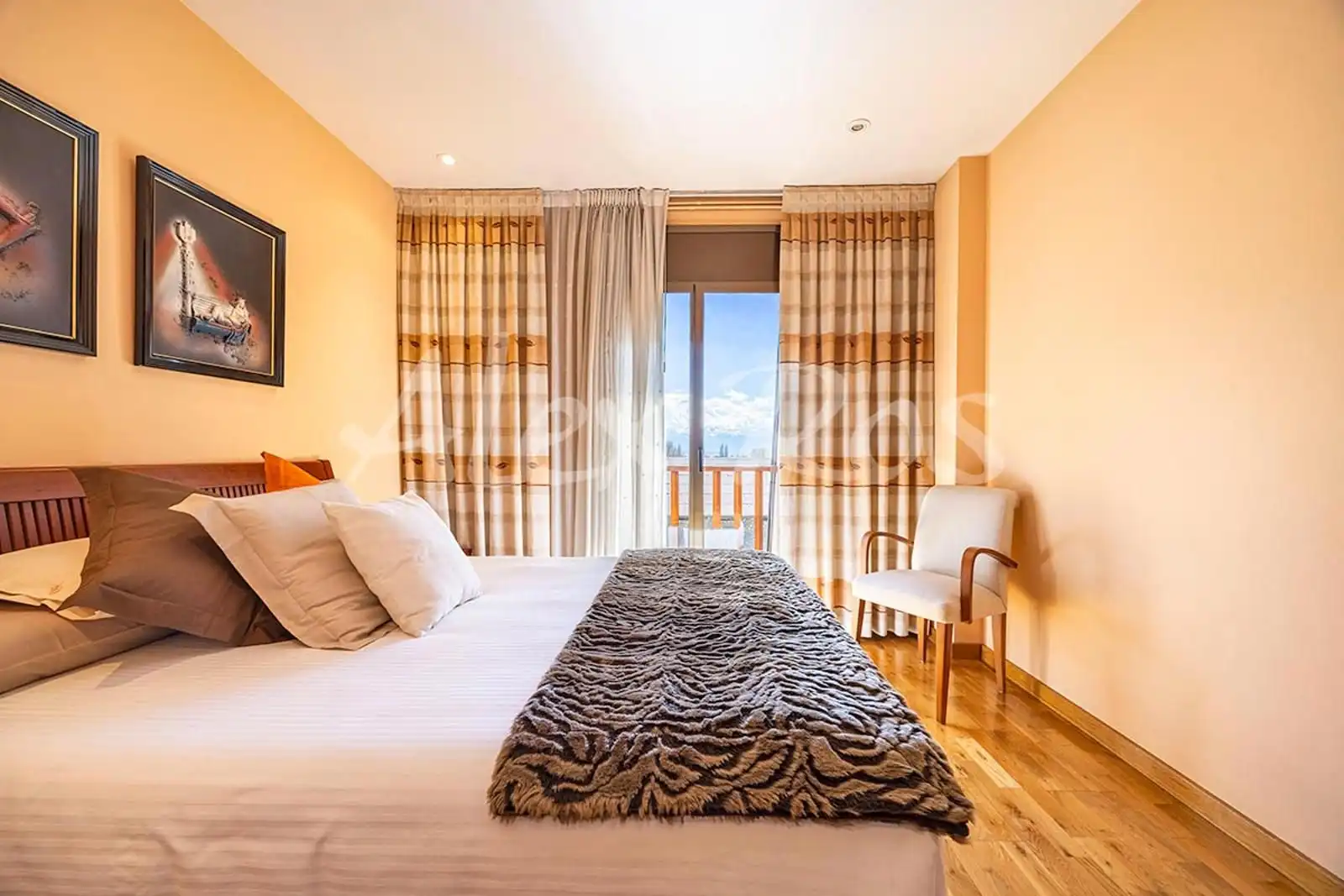 Bedroom of Attic for sale in Puigcerdà  with Heating and Terrace