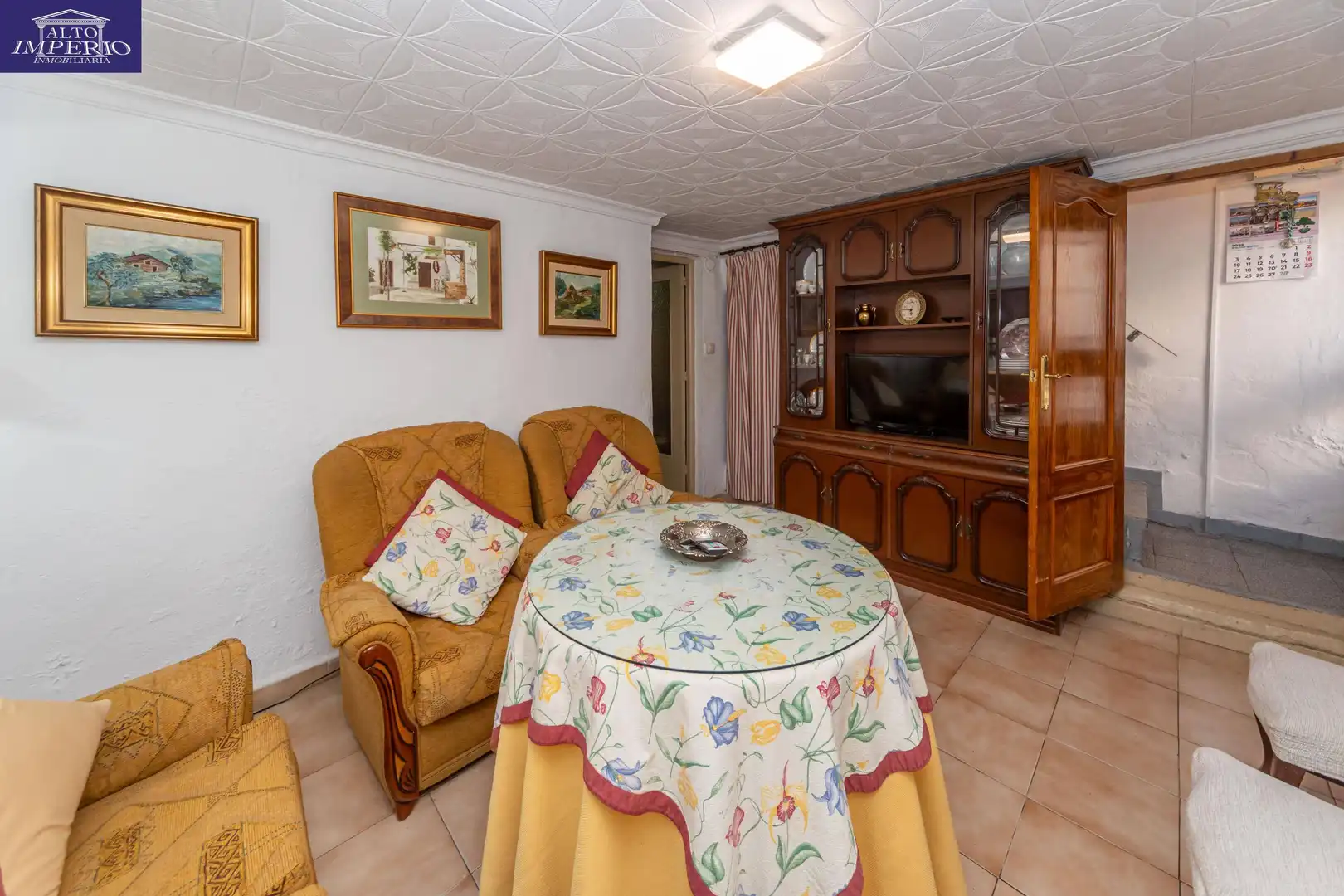 Einfamilien-Reihenhaus zum Verkauf in La Peza mit Balkon