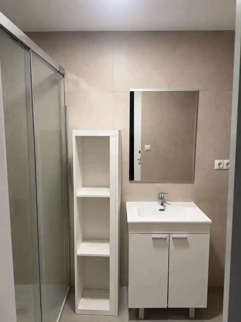 Baño de Piso en venta en Elche / Elx con Aire acondicionado