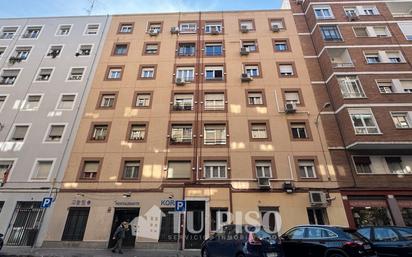 Exterior view of Flat for sale in  Madrid Capital  with Air Conditioner