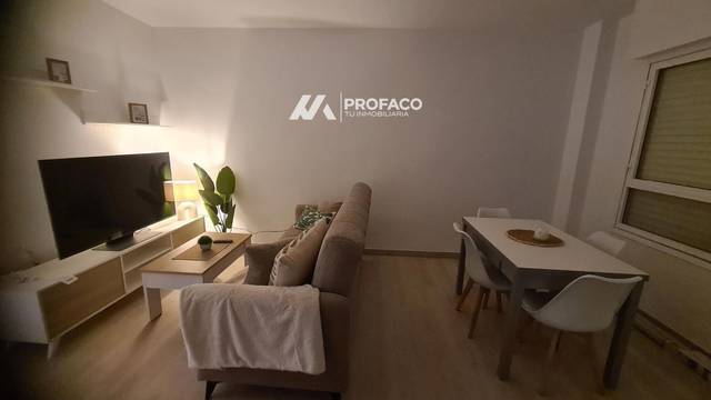 Piso en Alquiler en Pablo Iglesias en As Lagoas