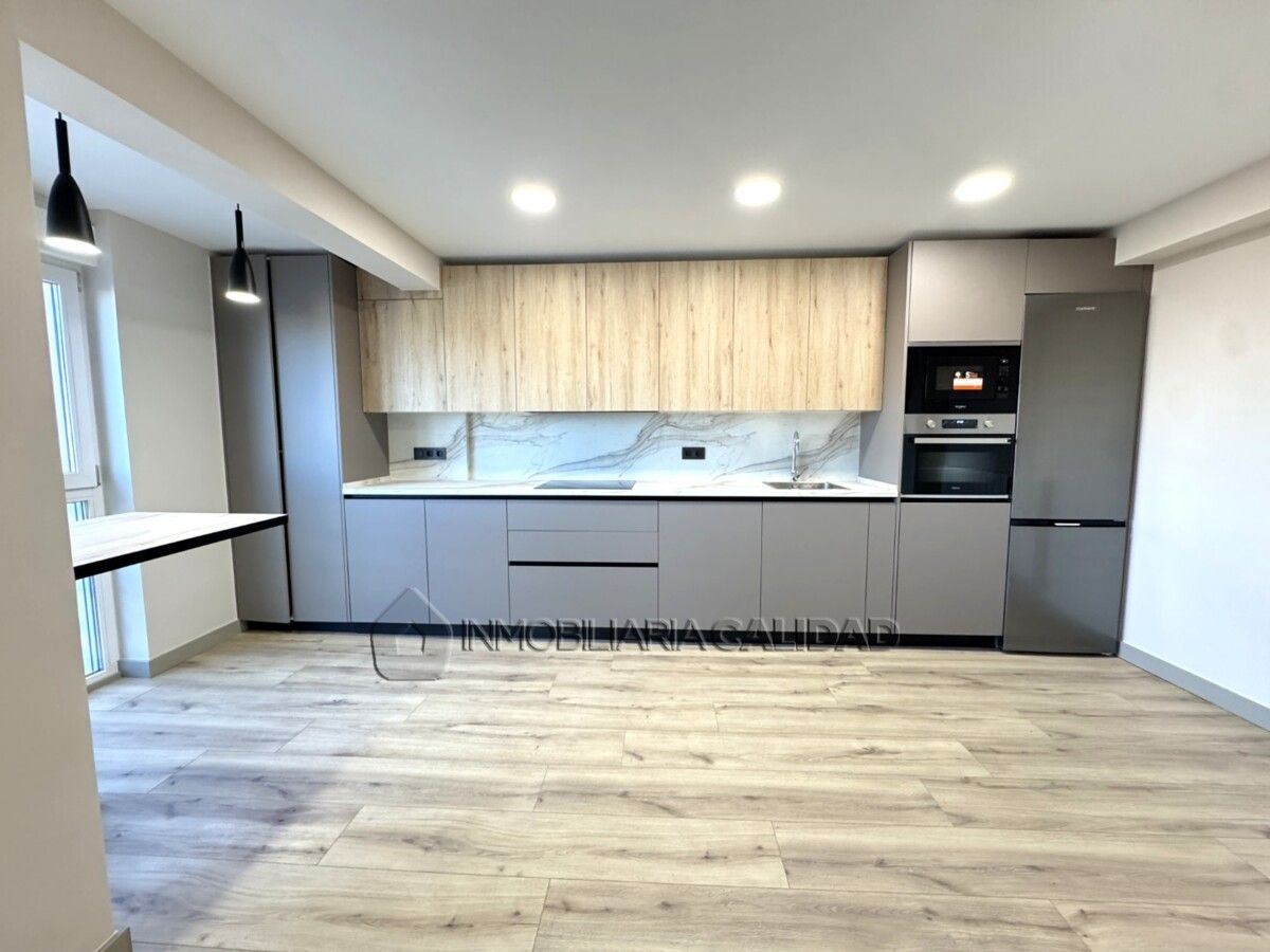 Cuina de Pis en venda en Burgos Capital amb Calefacció i Traster