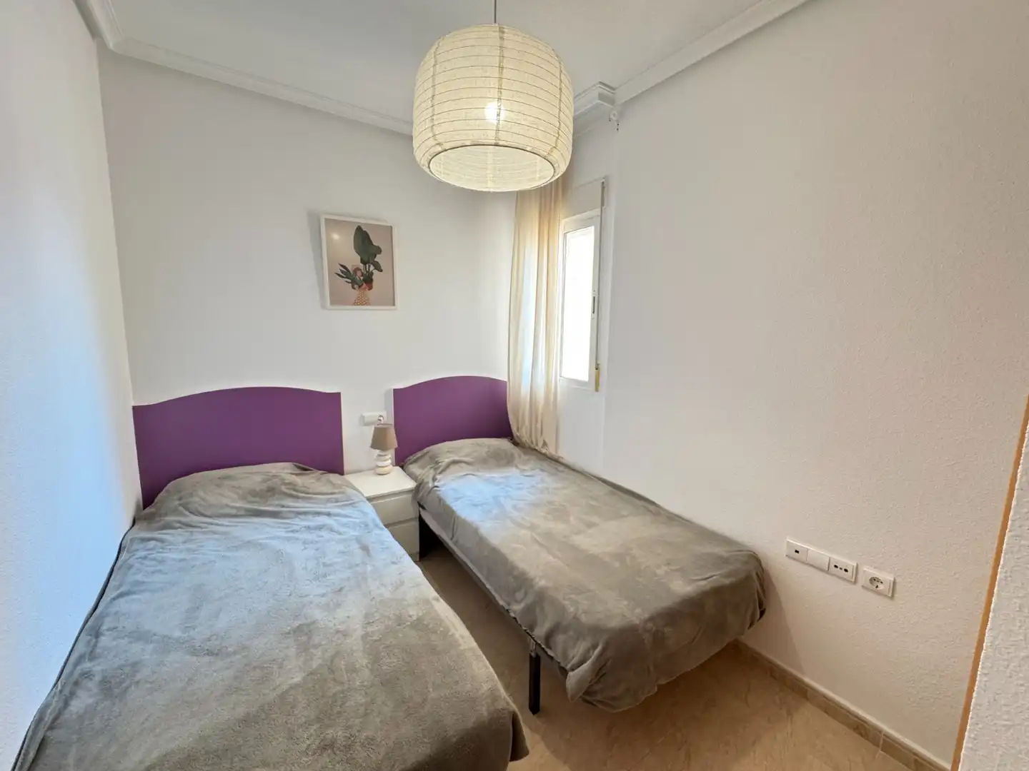 Habitación de Apartamento en venta en Guardamar del Segura con Aire acondicionado, Amueblado y Lavadora