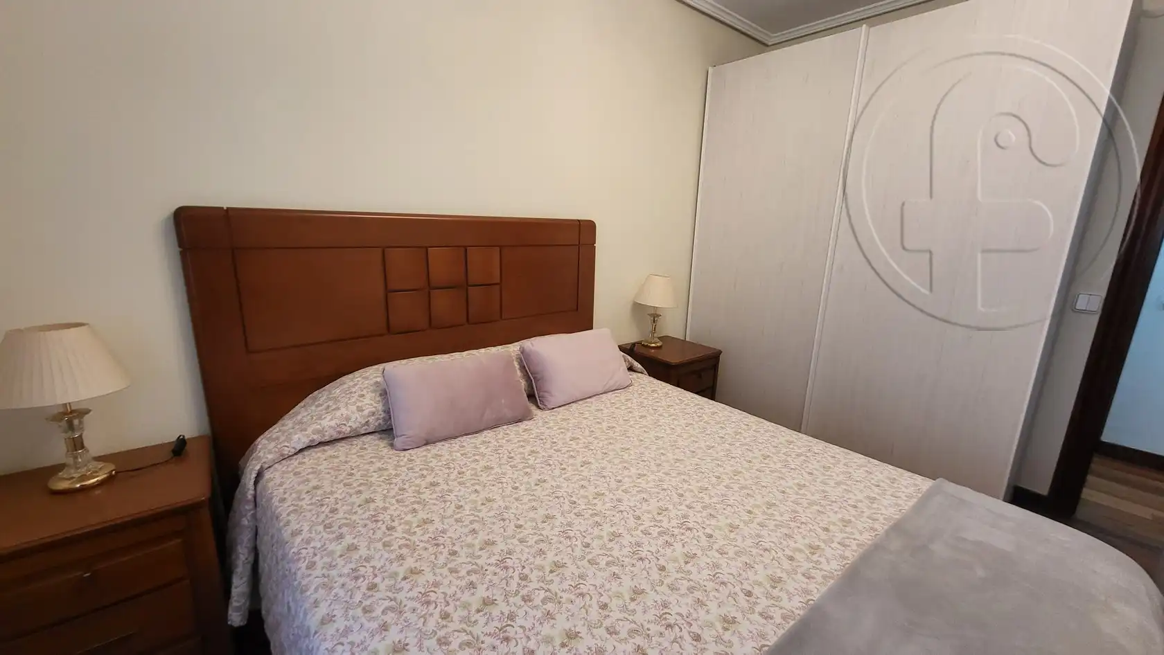 Bedroom of Flat for rent in Santander  with Heating, Furnished and Oven