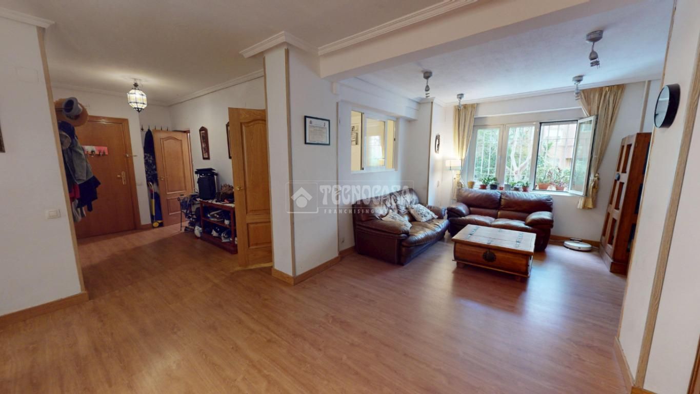 Living room of Flat for sale in  Madrid Capital
