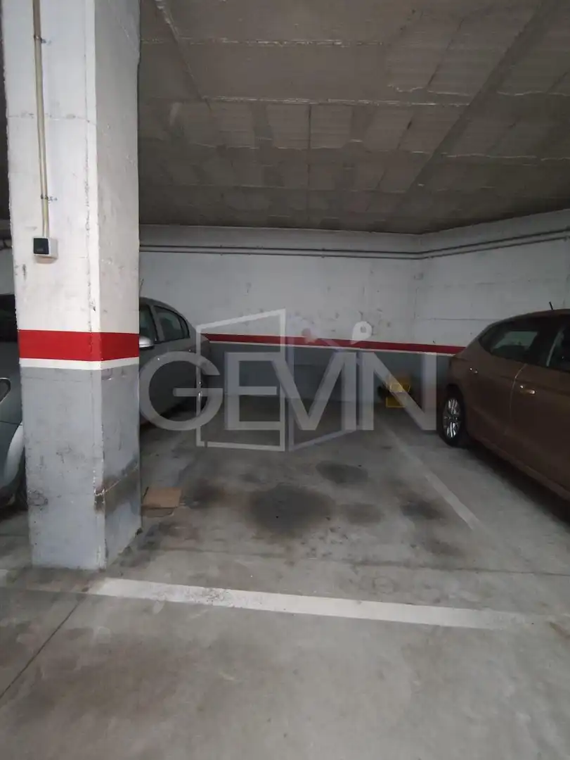 Parking de Piso en venta en Santa Perpètua de Mogoda con Aire acondicionado, Trastero y Balcón