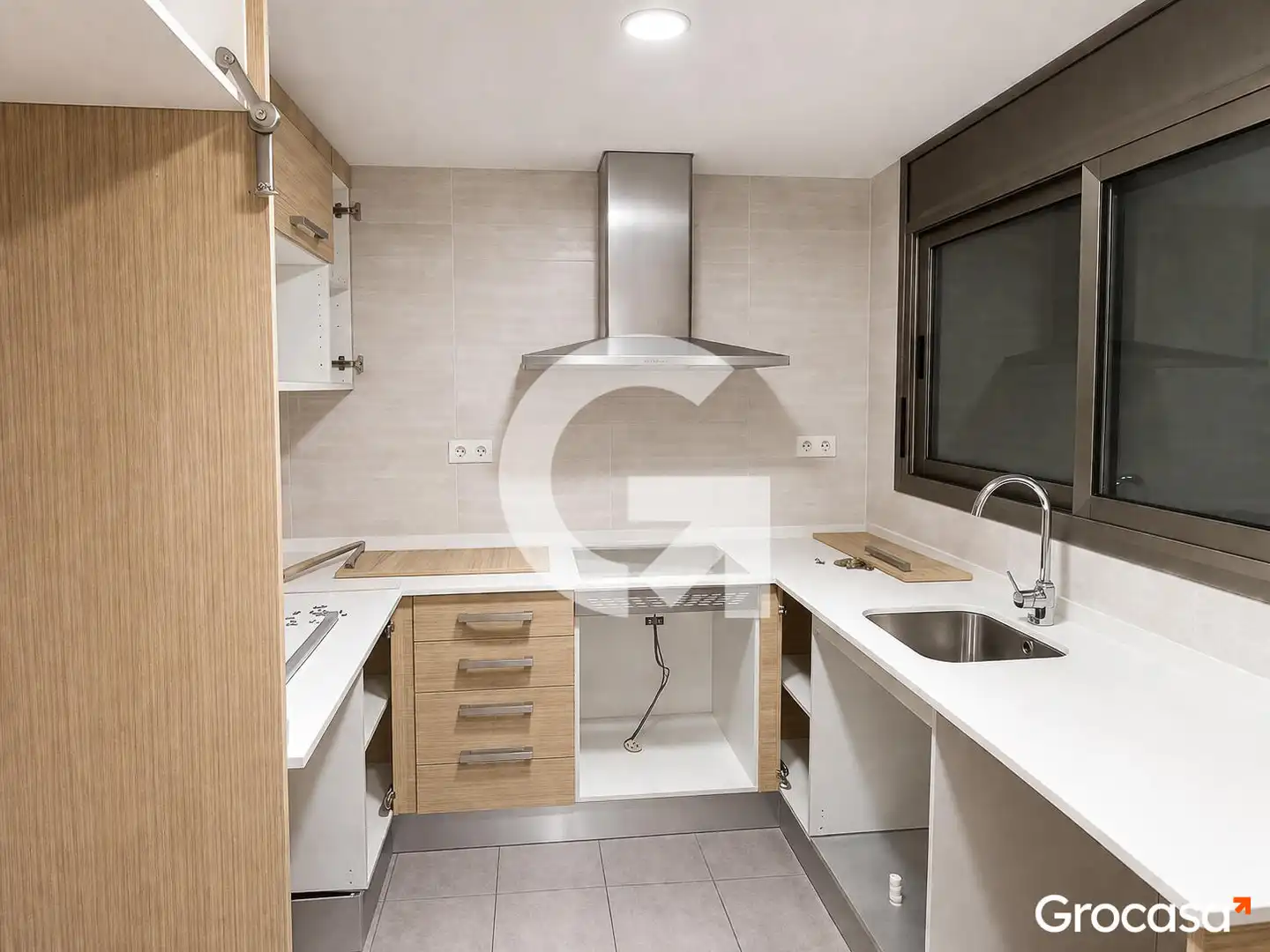Cocina de Piso en venta en Sant Vicenç Dels Horts con Aire acondicionado, Calefacción y Terraza