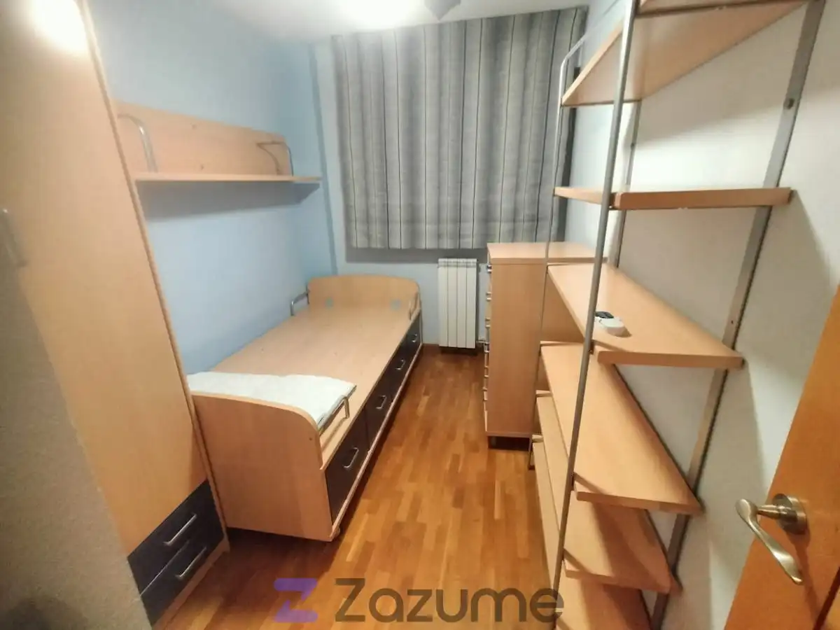 Habitación de Piso de alquiler en Zaragoza con Aire acondicionado, Calefacción y Parquet