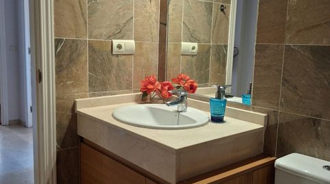 Foto 2 de Apartamento de alquiler en Calle Carril del Relojero, 9, Romana Playa, Marbella