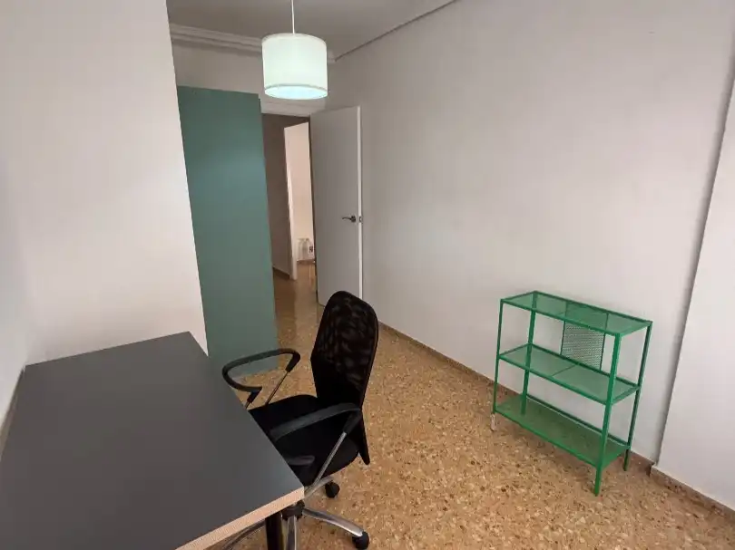 Wohnung zur Miete in Carrer de Concha Espina, 12, L'Amistat