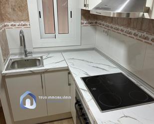 Cuina de Casa adosada en venda en Terrassa