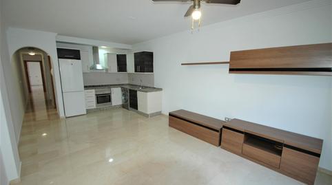 Foto 3 de Apartament de lloguer a Centro ciudad, Fuengirola