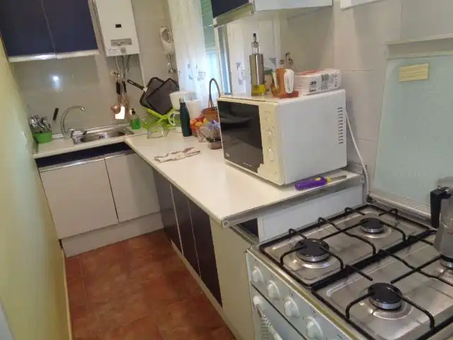 Cuina de Casa o xalet en venda en Cervera de los Montes amb Jardí privat, Traster i Piscina