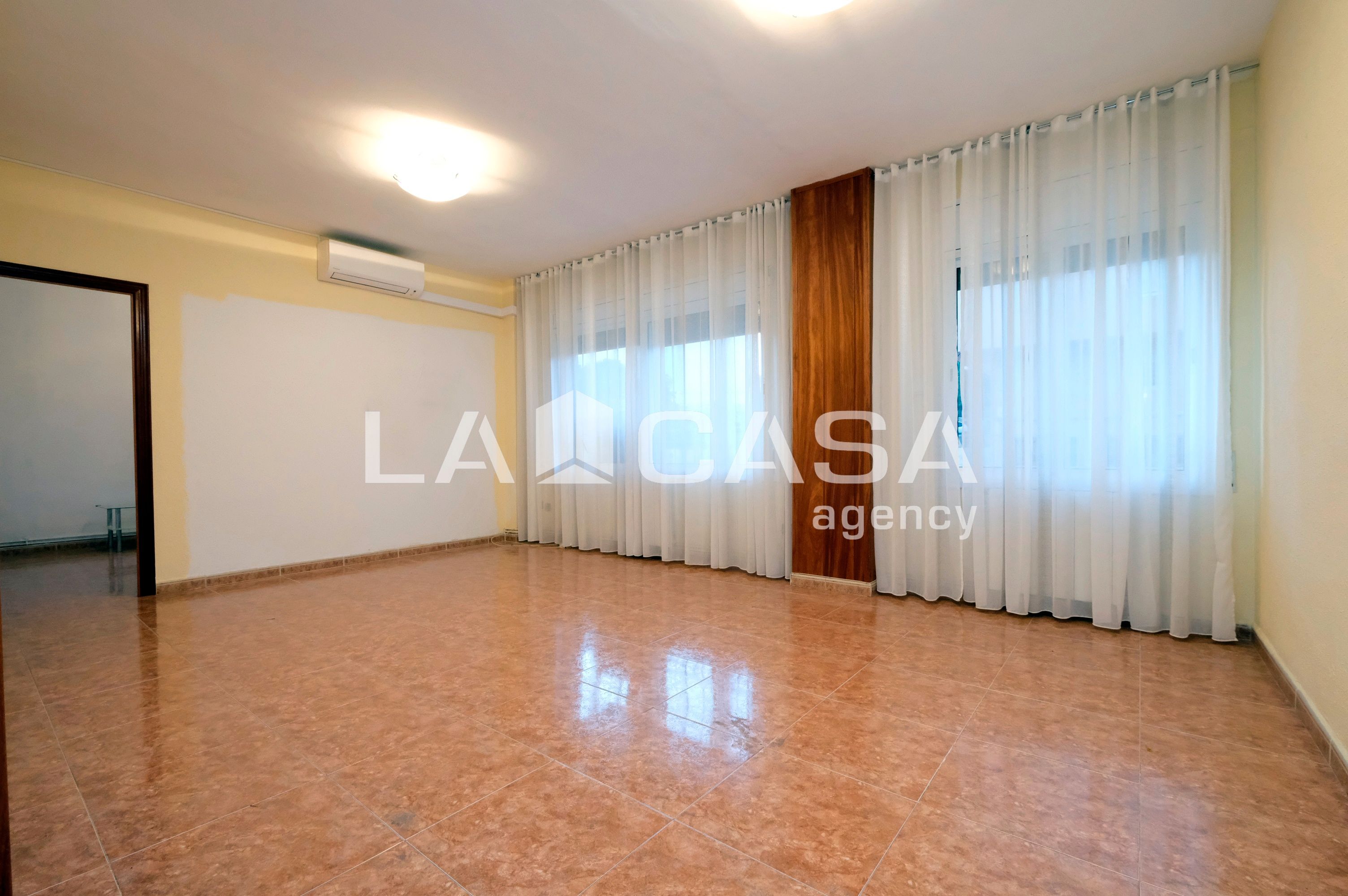 Flat for sale in  Barcelona Capital