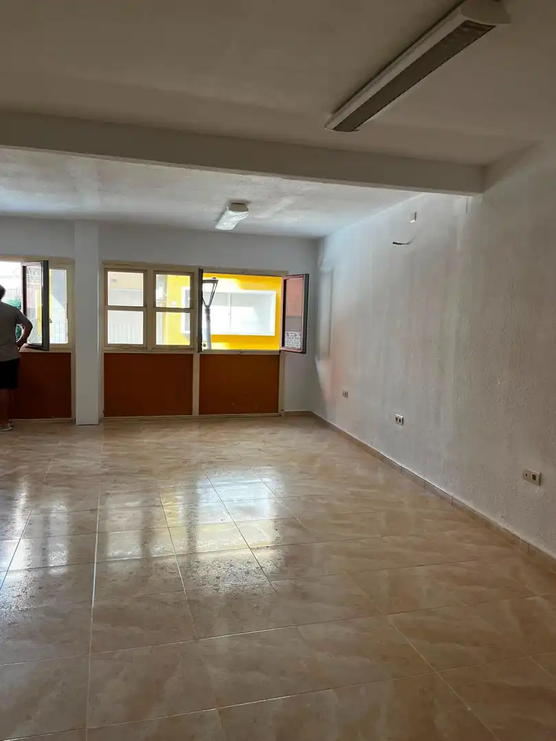 Oficina de alquiler en Barrio del Centro