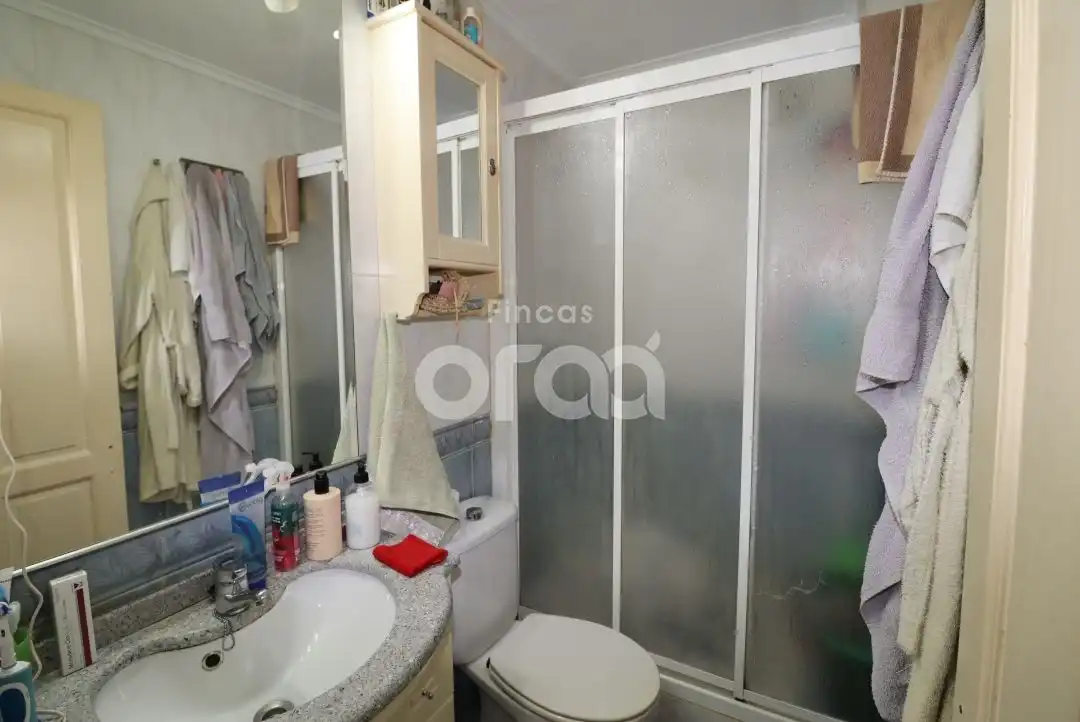 Bathroom of Flat for sale in Santurtzi   with Parquet flooring, Furnished and Balcony