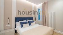 Bedroom of Flat for sale in  Madrid Capital  with Air Conditioner