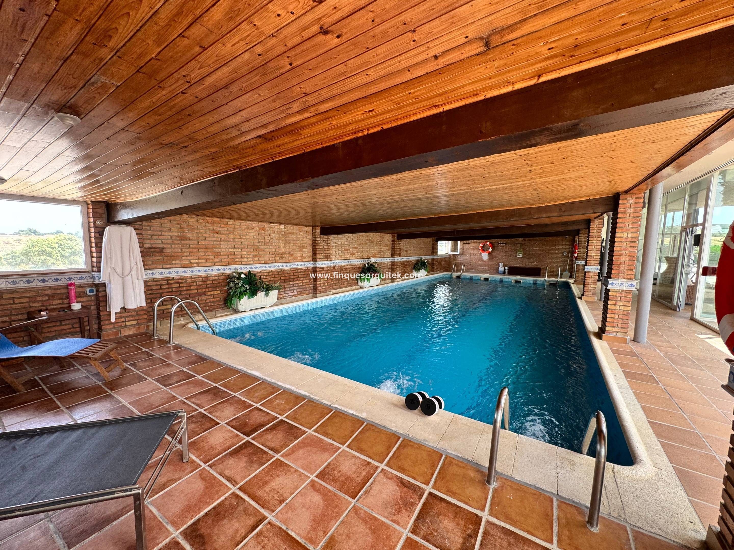 Swimming pool of House or chalet for sale in Monzón  with Air Conditioner, Heating and Private garden