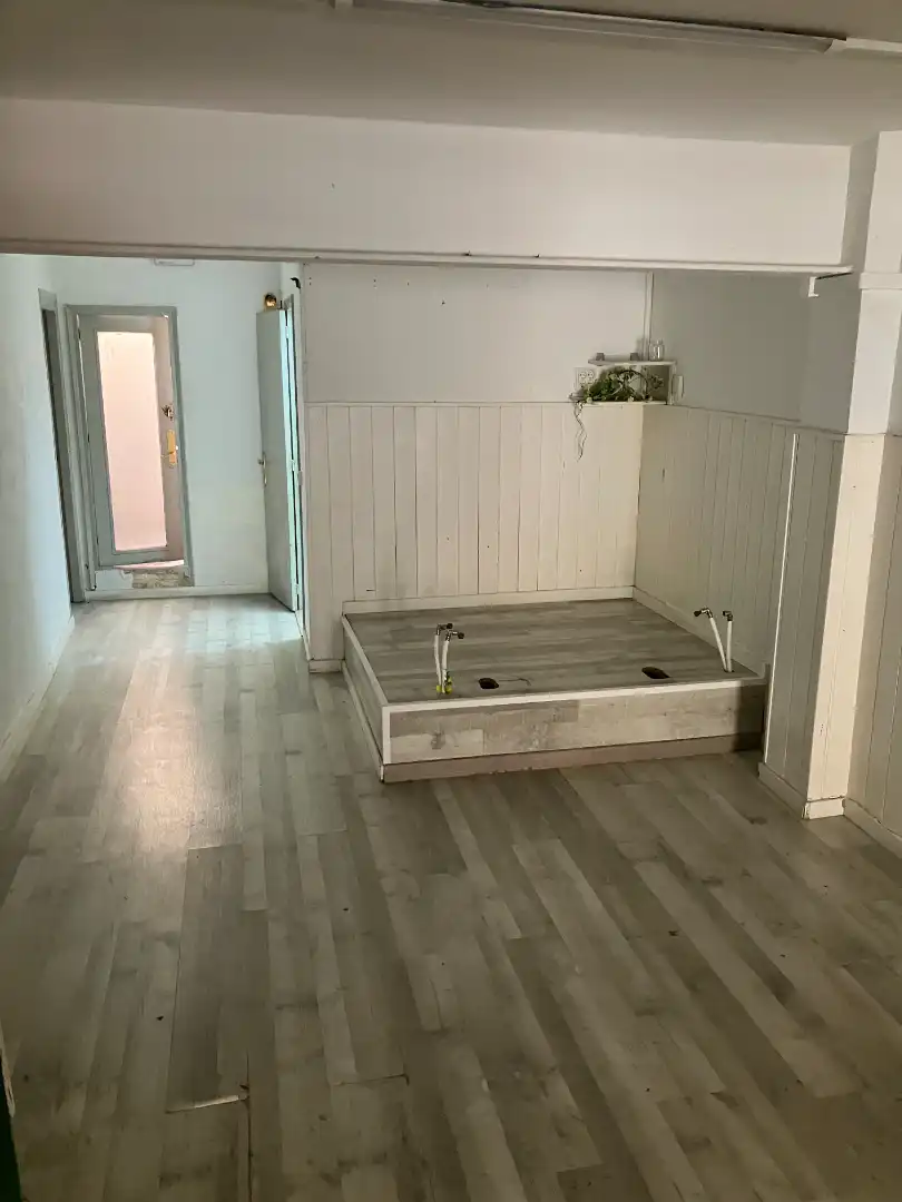 Local de alquiler en Carrer del Pantà de Tremp, 25, El Carmel