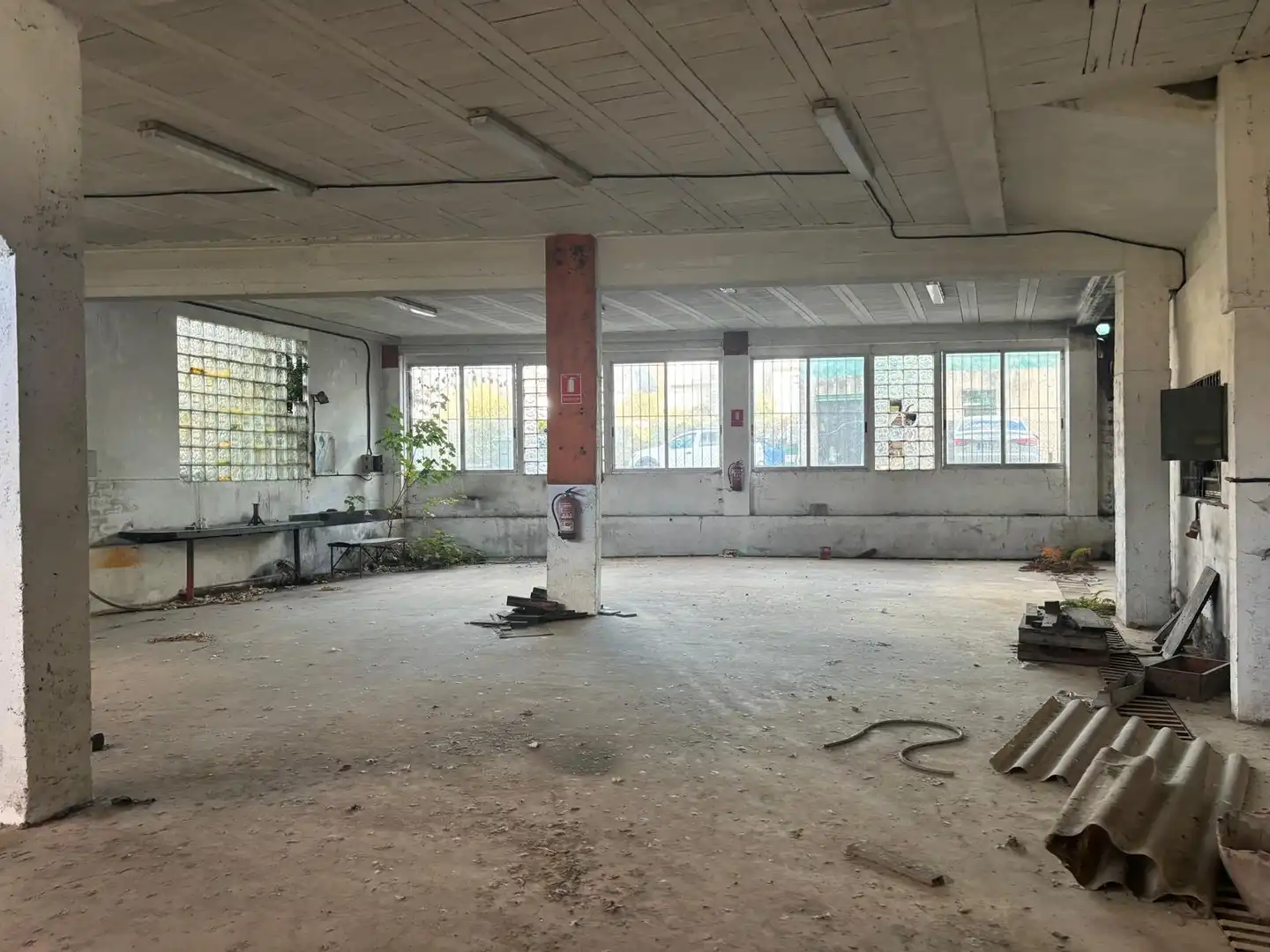 Nave industrial de alquiler en Ribadavia