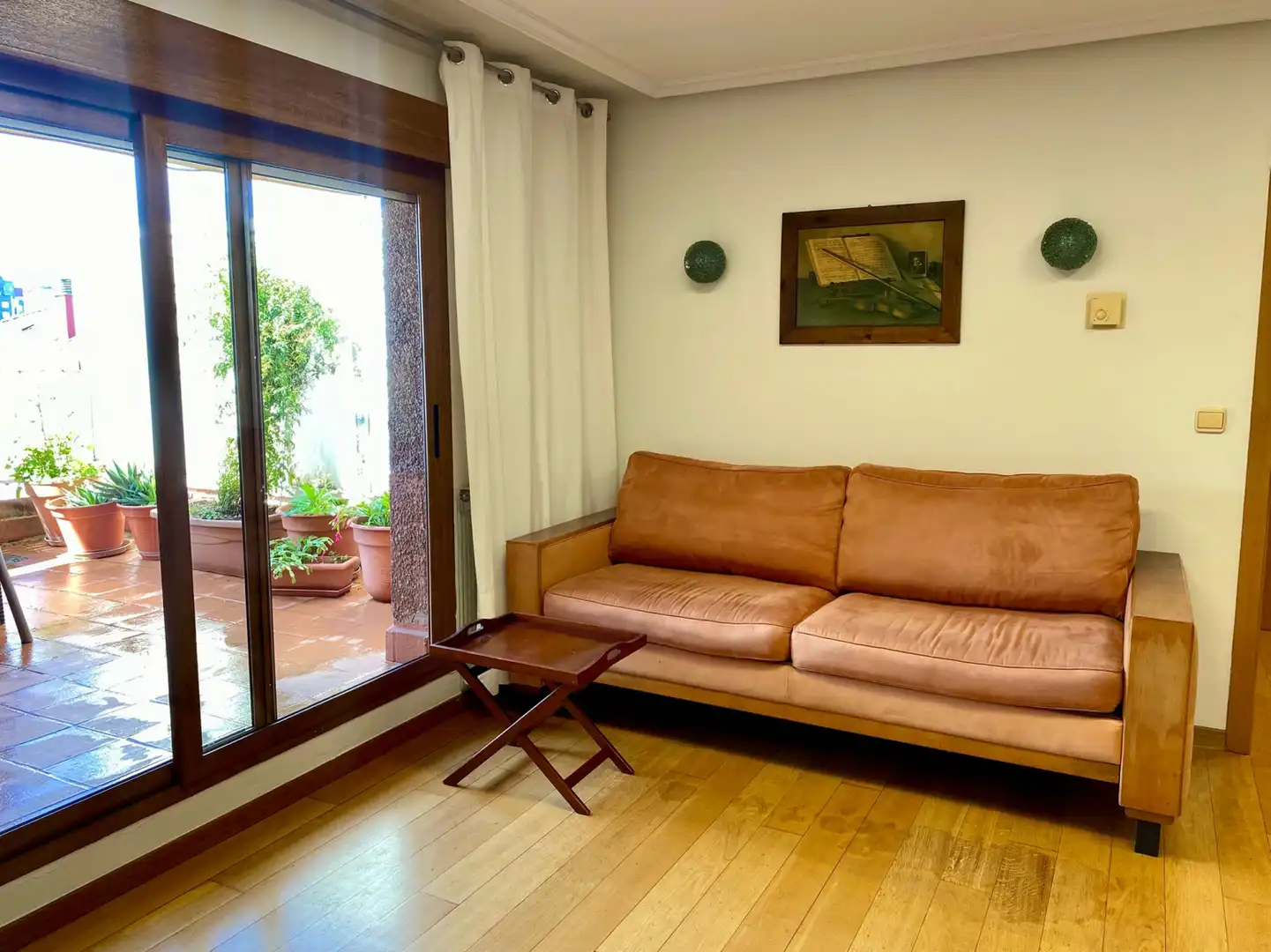 Sala de estar de Ático en venta en Avilés con Calefacción y Parquet