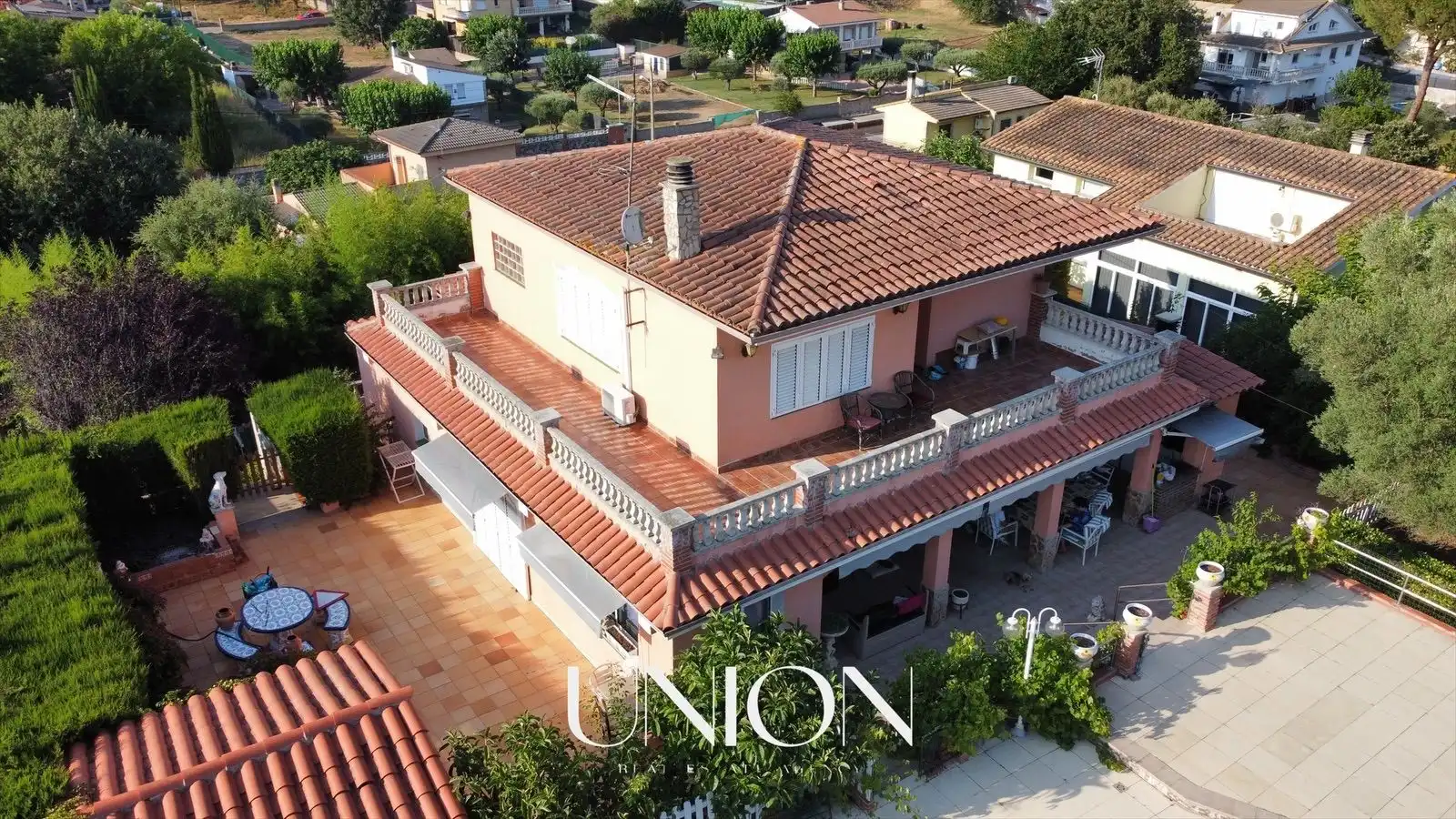 Vista exterior de Casa o xalet en venda en Caldes de Malavella amb Aire condicionat, Calefacció i Jardí privat