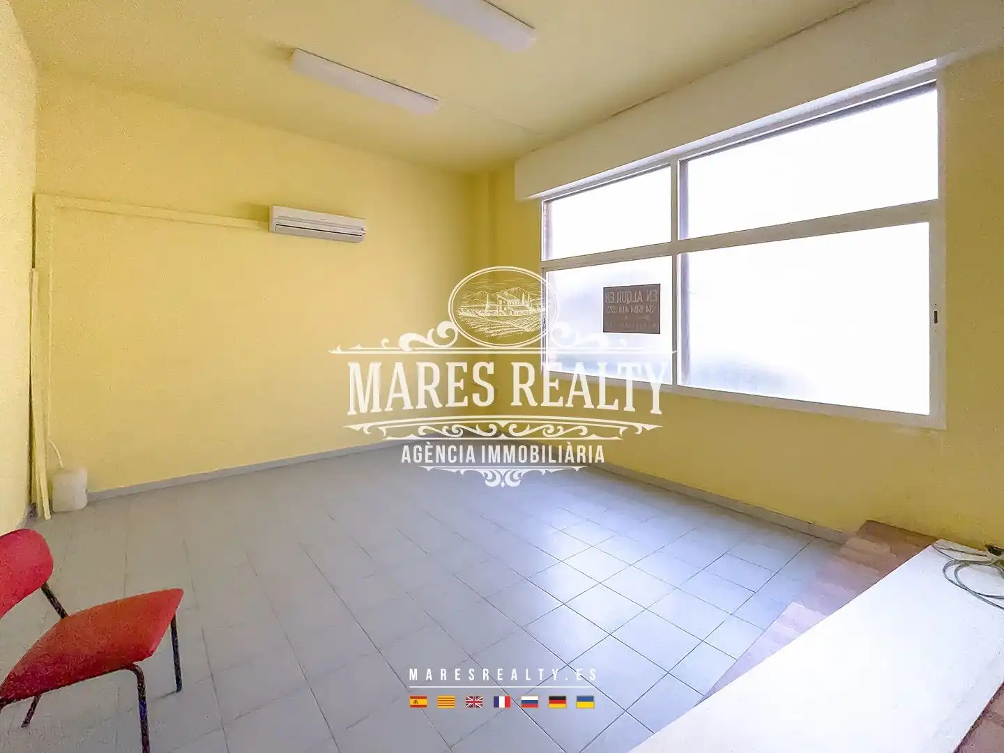 Local de alquiler en Valenti Almirall i Llozer, 3, Fenals