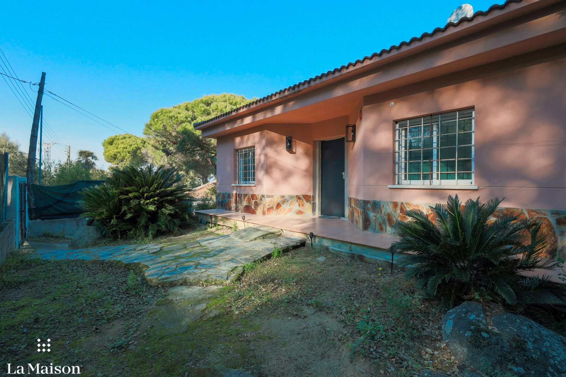 Jardí de Casa o xalet en venda en La Roca del Vallès amb Jardí privat, TV i Balcó