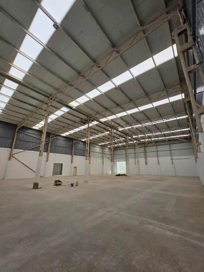 Nau industrial de lloguer a Carrer de Girona, imagen 3