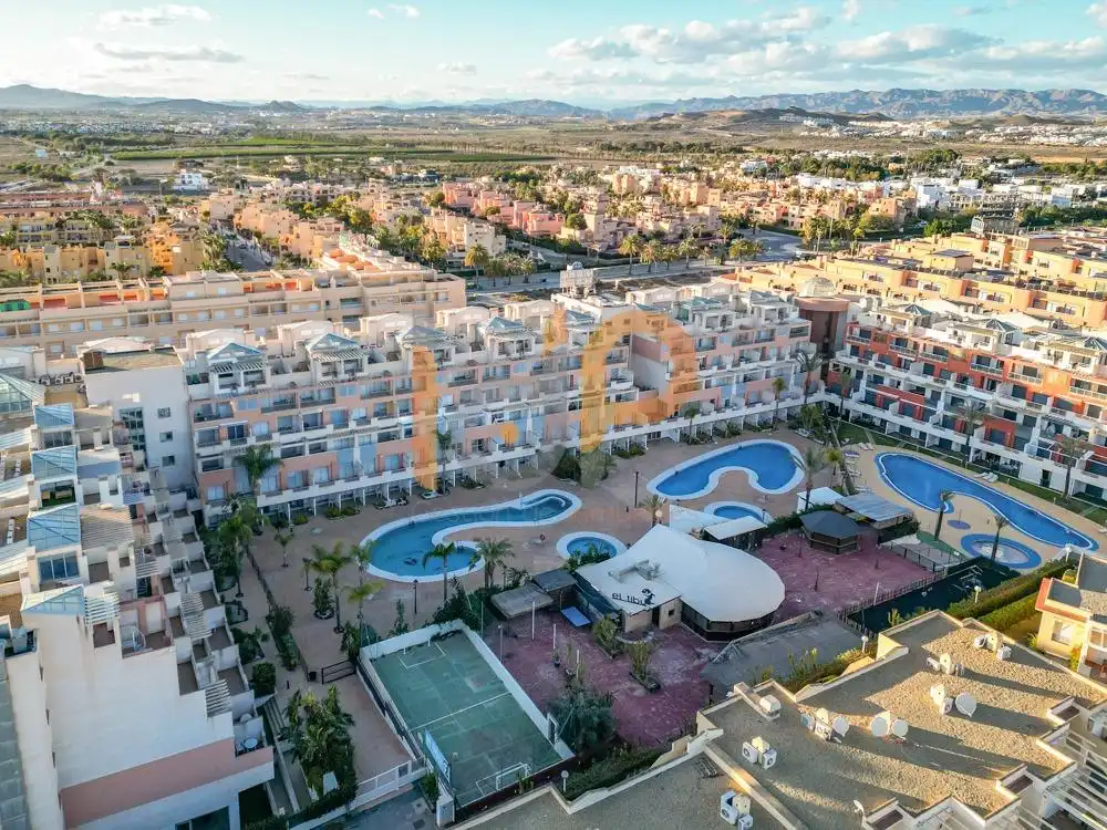 Apartment mit Pool zum Verkauf in Puerto Rey