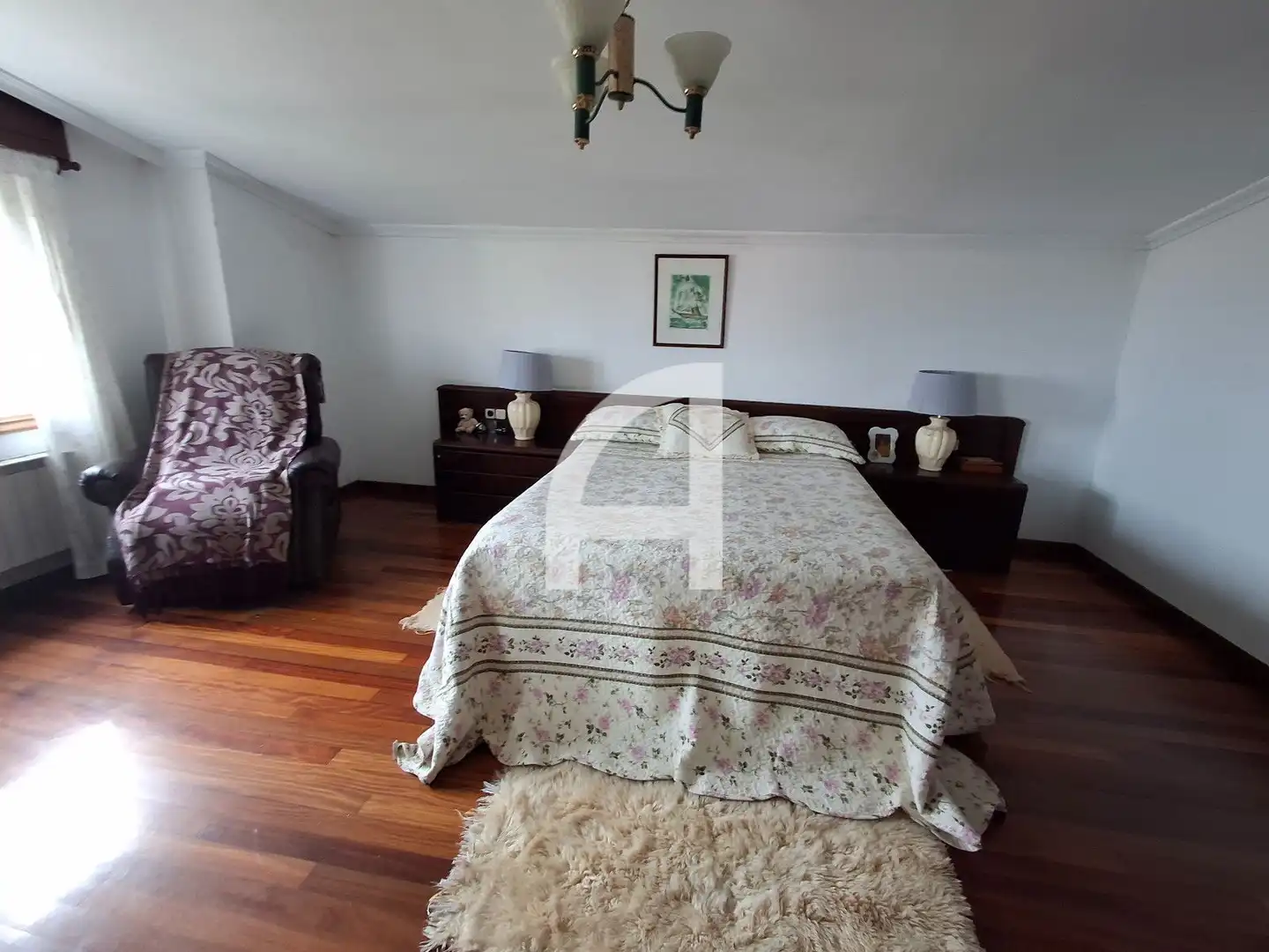 Dormitori de Casa o xalet en venda en Vigo  amb Calefacció, Terrassa i Traster