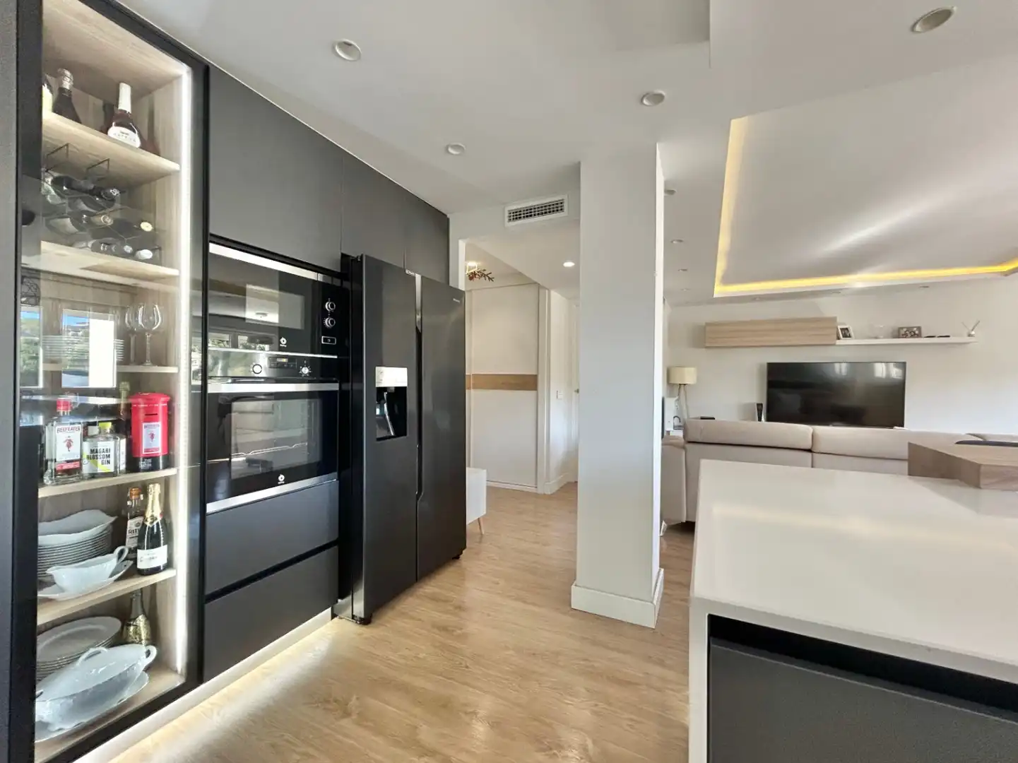 Kitchen of Apartments for sale in Málaga  with Air Conditioner, Terrace and Storage room