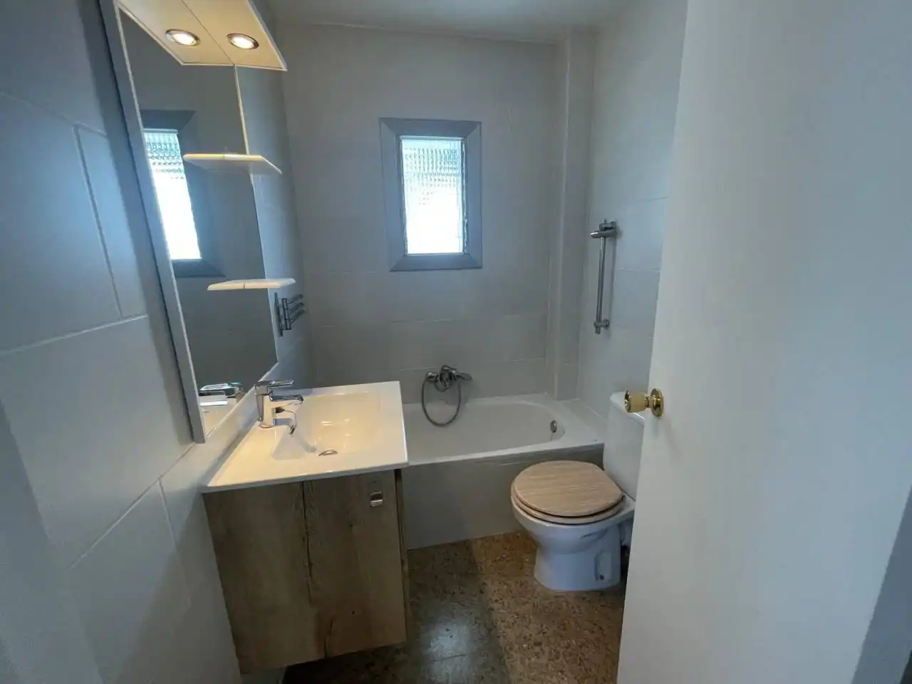 Bany de Pis en venda en Mollet del Vallès amb Aire condicionat